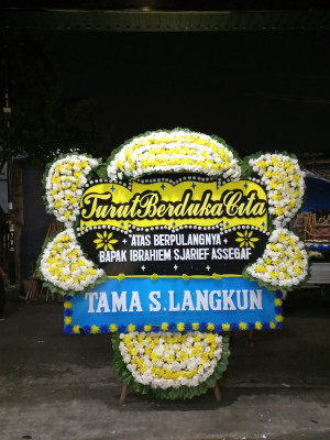 Papan Bunga Duka di Tutulo